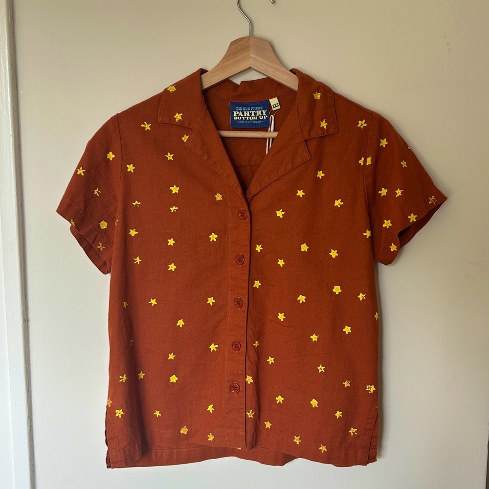 NWT Rare! BBP Paint Stamp Pantry Button Up - XXS